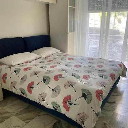 Mare Foce E Centro * סנרמו