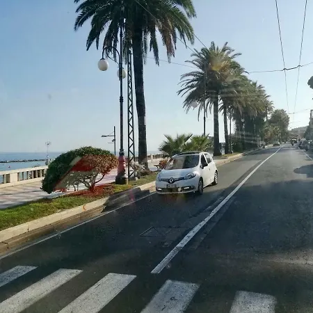 Mare Foce E Centro * San Remo