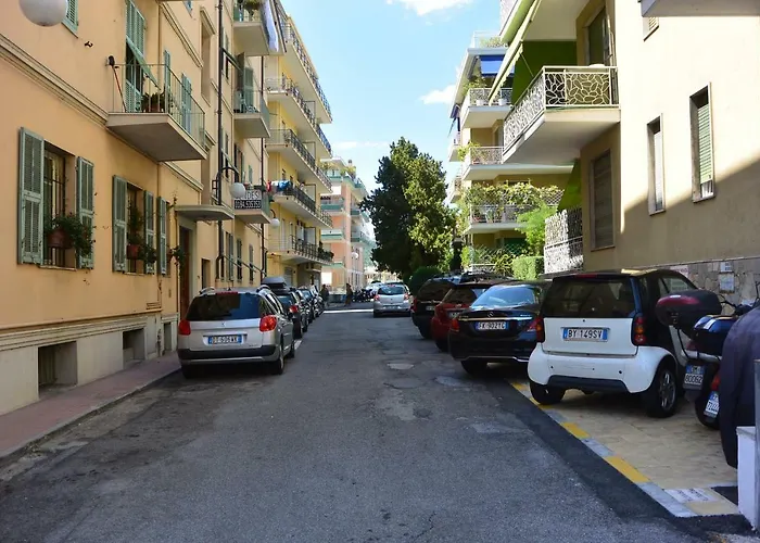 Mare Foce E Centro سانريمو