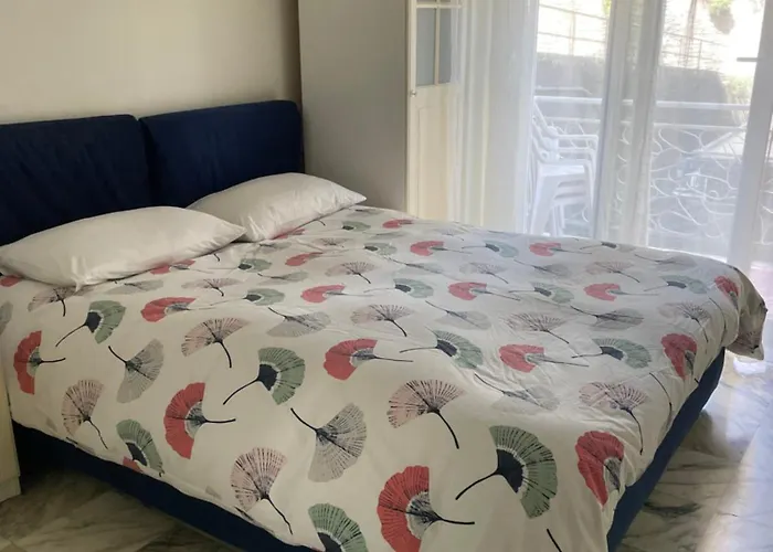 Mare Foce E Centro * 圣雷默